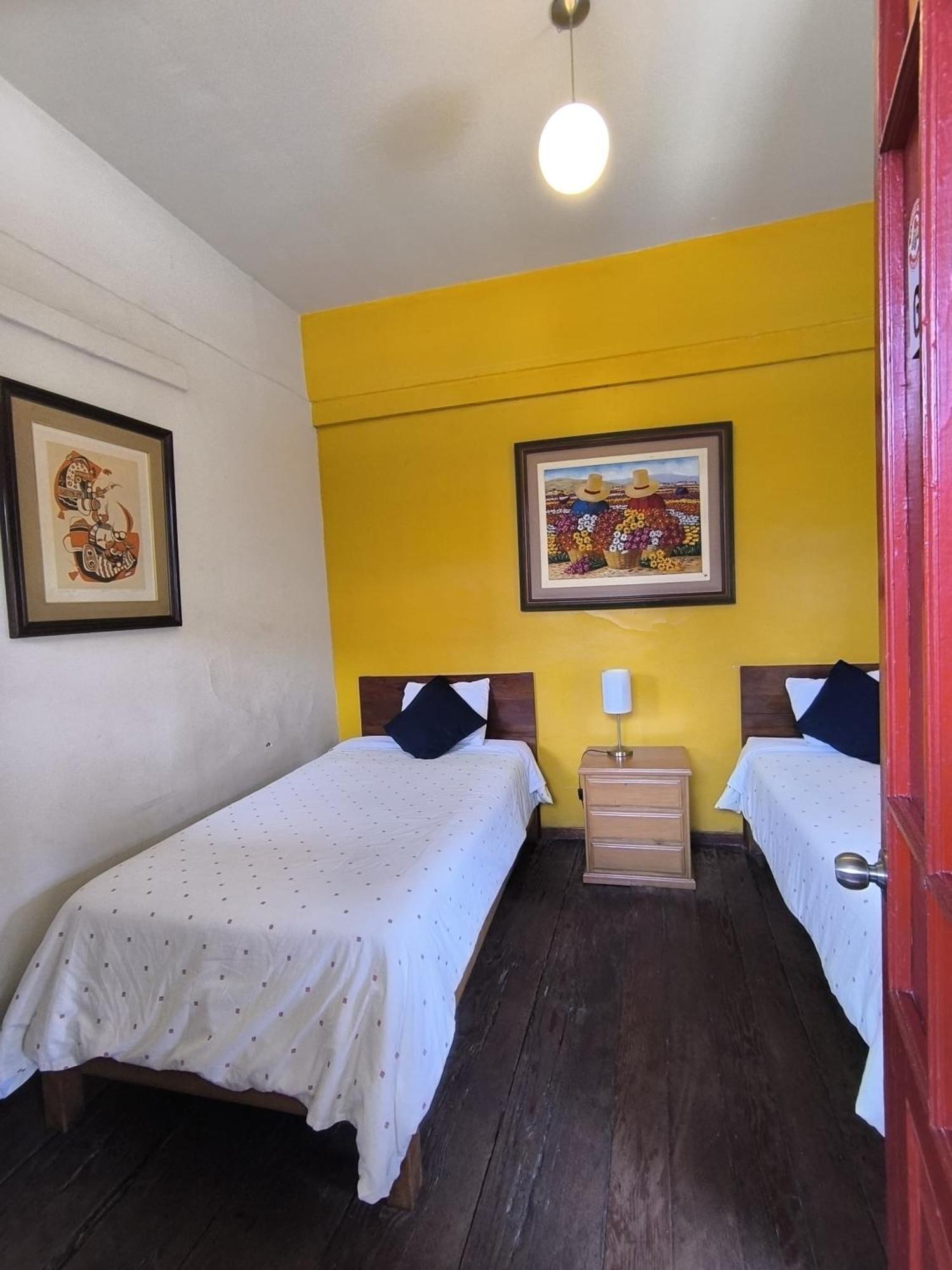 Flying Dog - Backpackers Hostel Lima